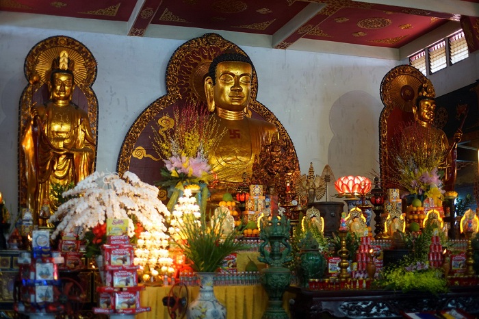 visiter saigon pagode vinh nghiem